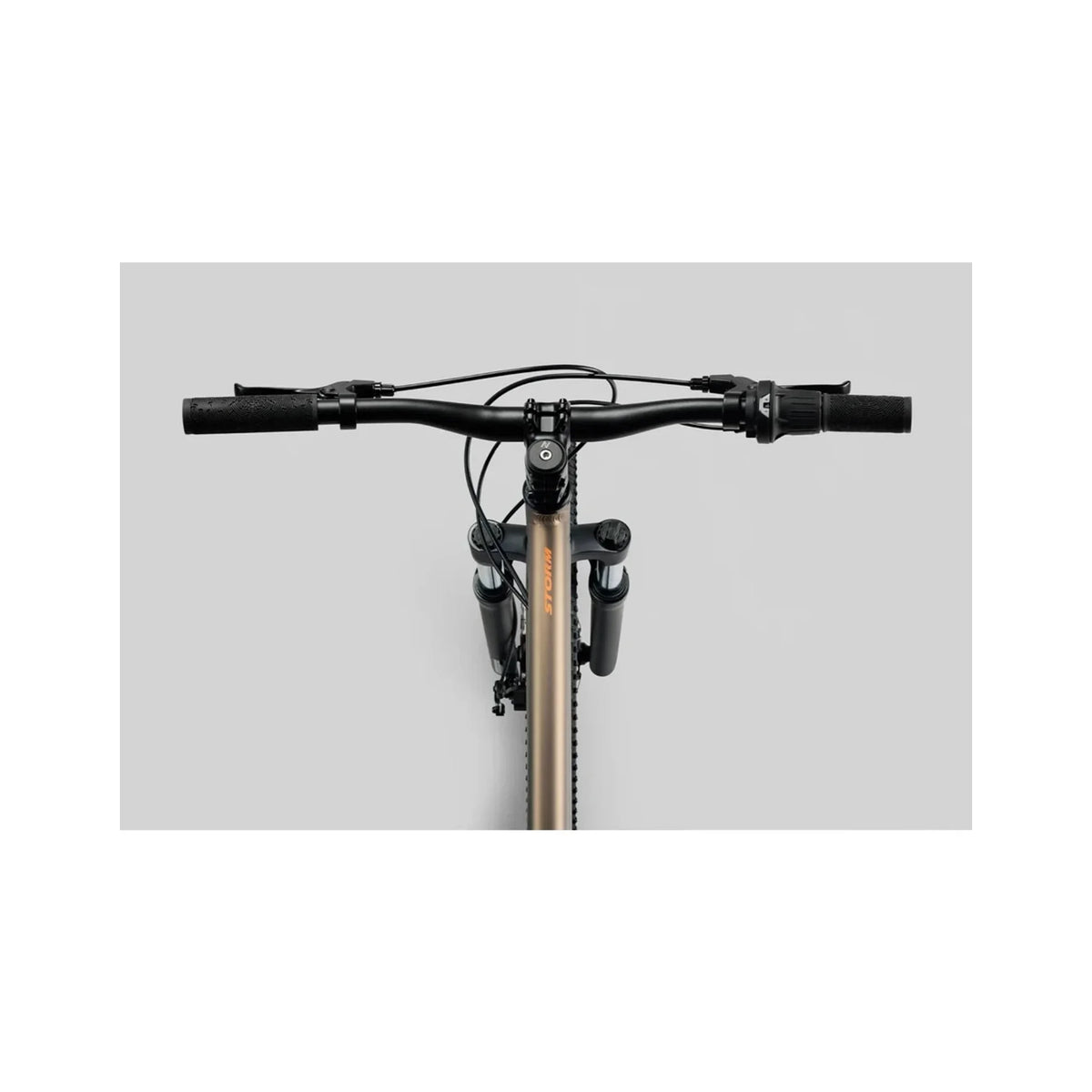Norco Storm 24 Youth Hardtail Mountain Bike (24" Bicycle) – detail angle (view 10 of 10)
