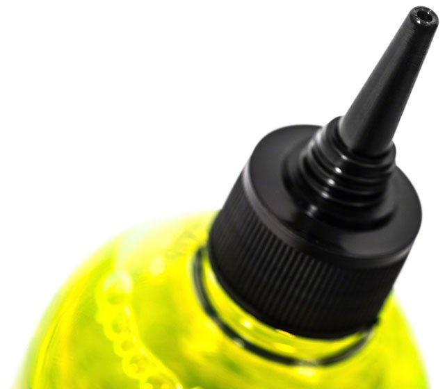 Muc-Off Drivetrain Cleaner: 500ml Pourable/Spray Bottle - Alaska Bicycle Center