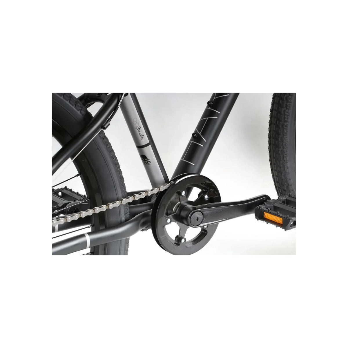 Haro Beasley 24 Recreational Bicycle (24" Bicycle) – front profile