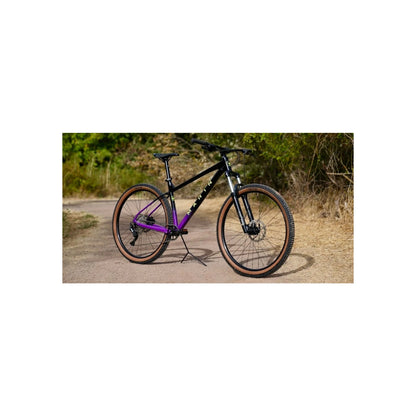 Marin Bobcat Trail 4 27.5 Hardtail Mountain Bike – close-up detail