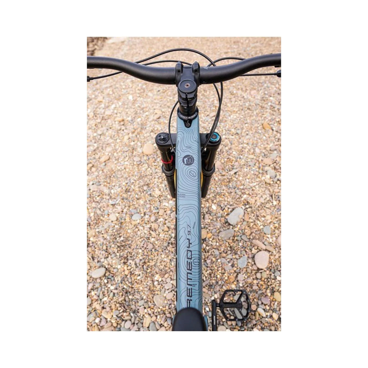 Muckynutz Contours Frame Protection - 17-Piece, Black Gloss (Chainstay/Frame Protection) – showcase image