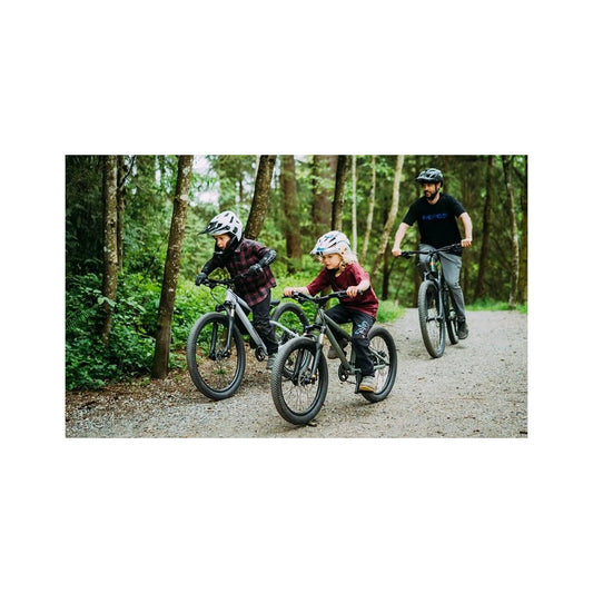 Norco Charger 26 Hardtail Mountain Bike (26" Bicycle) – studio product photo