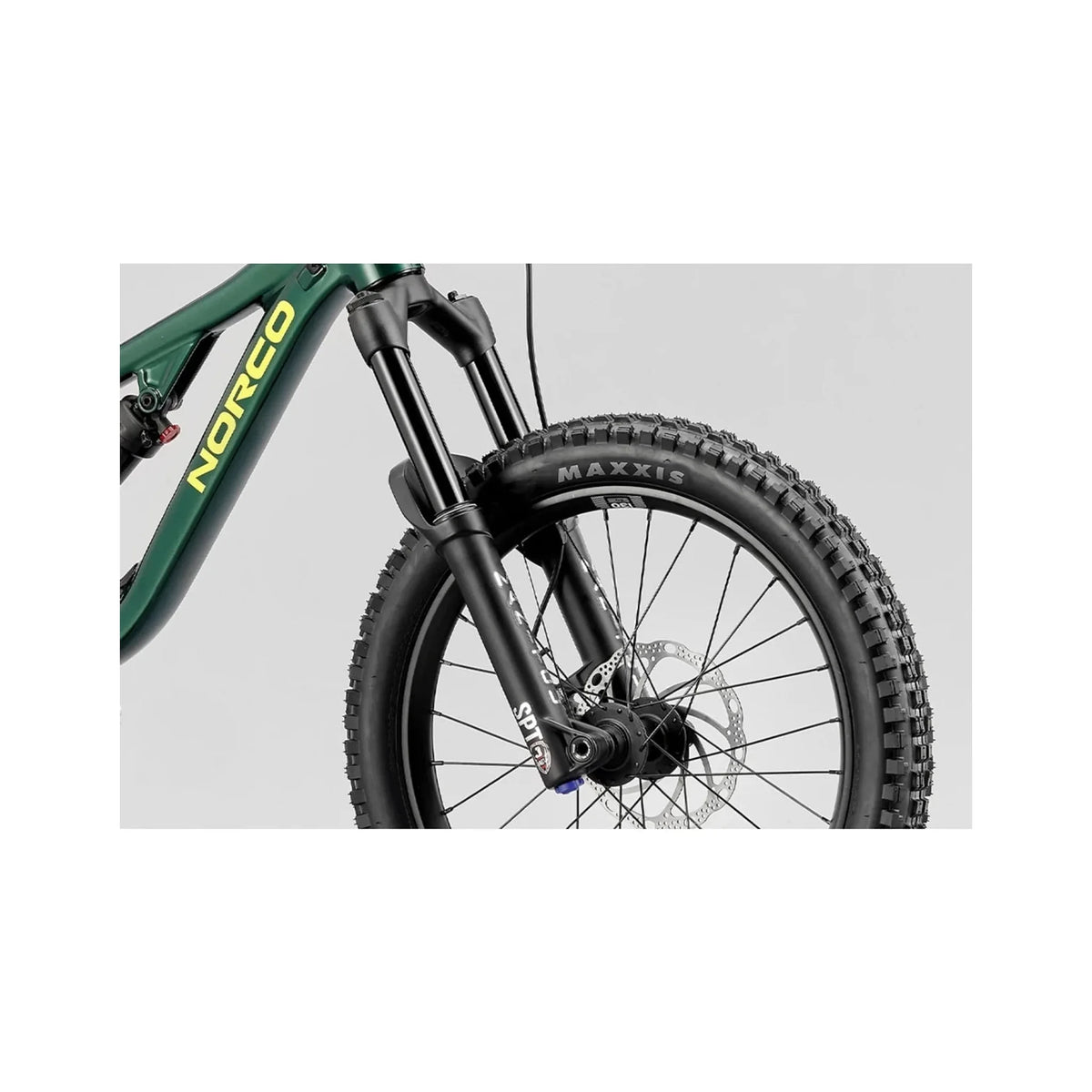 Norco Fluid FS Youth 20 Full Suspension Mountain Bike (20" Bicycle) – studio photo