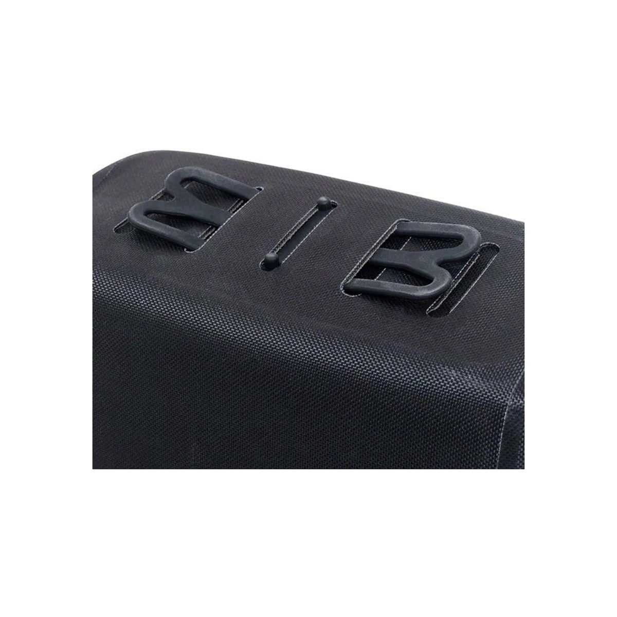 Ortlieb Toptube Bag - 1.5L, Black (Bicycle Bags & Panniers) – close-up detail (view 7 of 9)