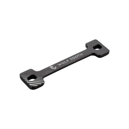 Wolf Tooth B-RAD Dogbone Base (Water Bottle Cages) – studio photo